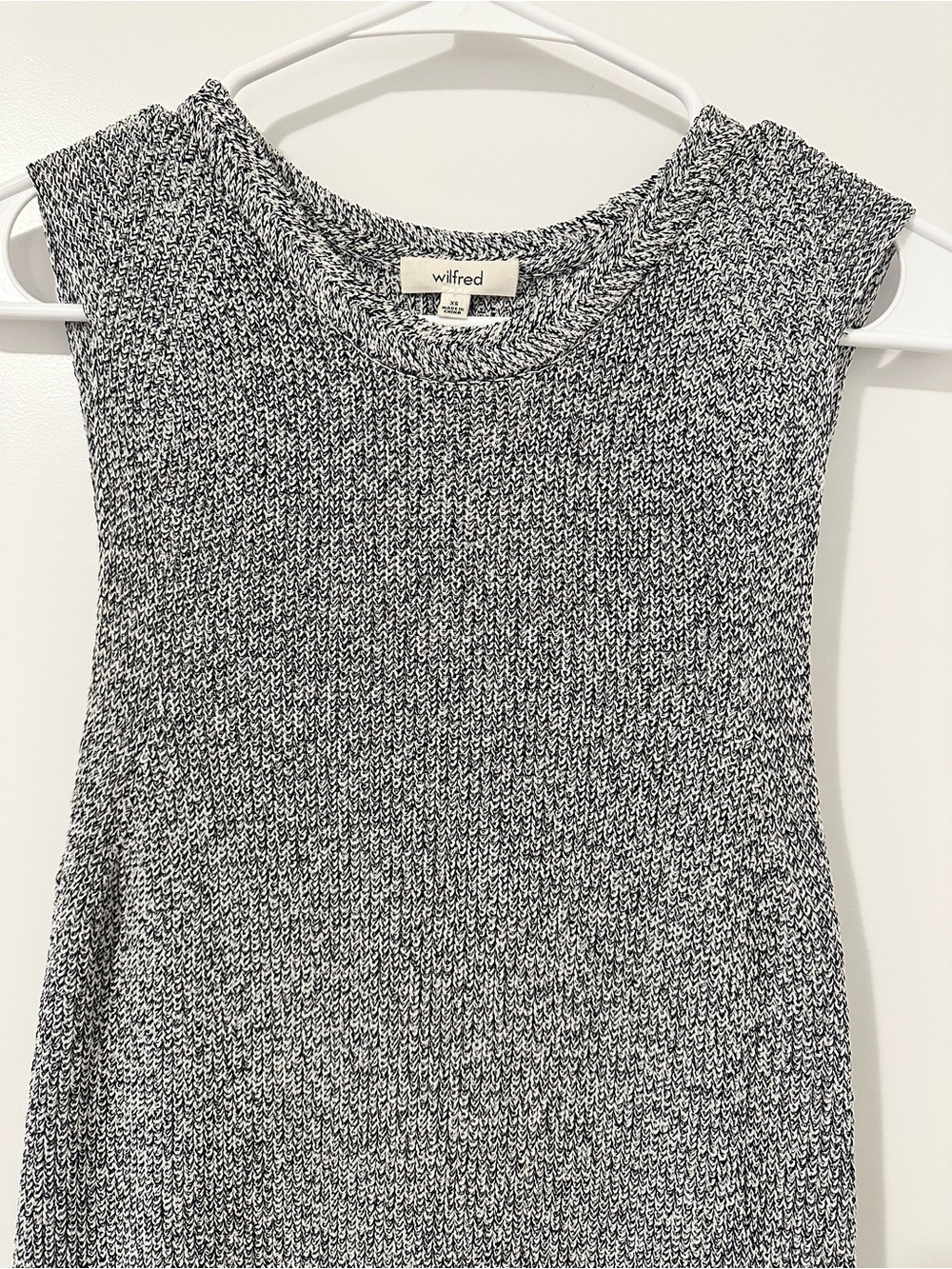 Aritzia Wilfred Palmier Sleeveless Split Hem Tunic Knit Sweater Top Size XS - Picture 4 of 12